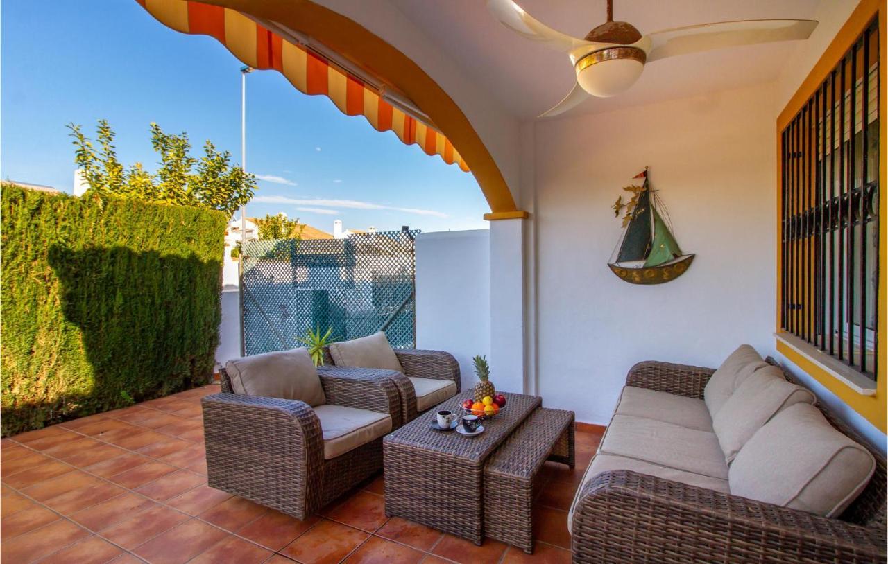 4 Bedroom Cozy Home In Pilar De La Horadada Exteriér fotografie