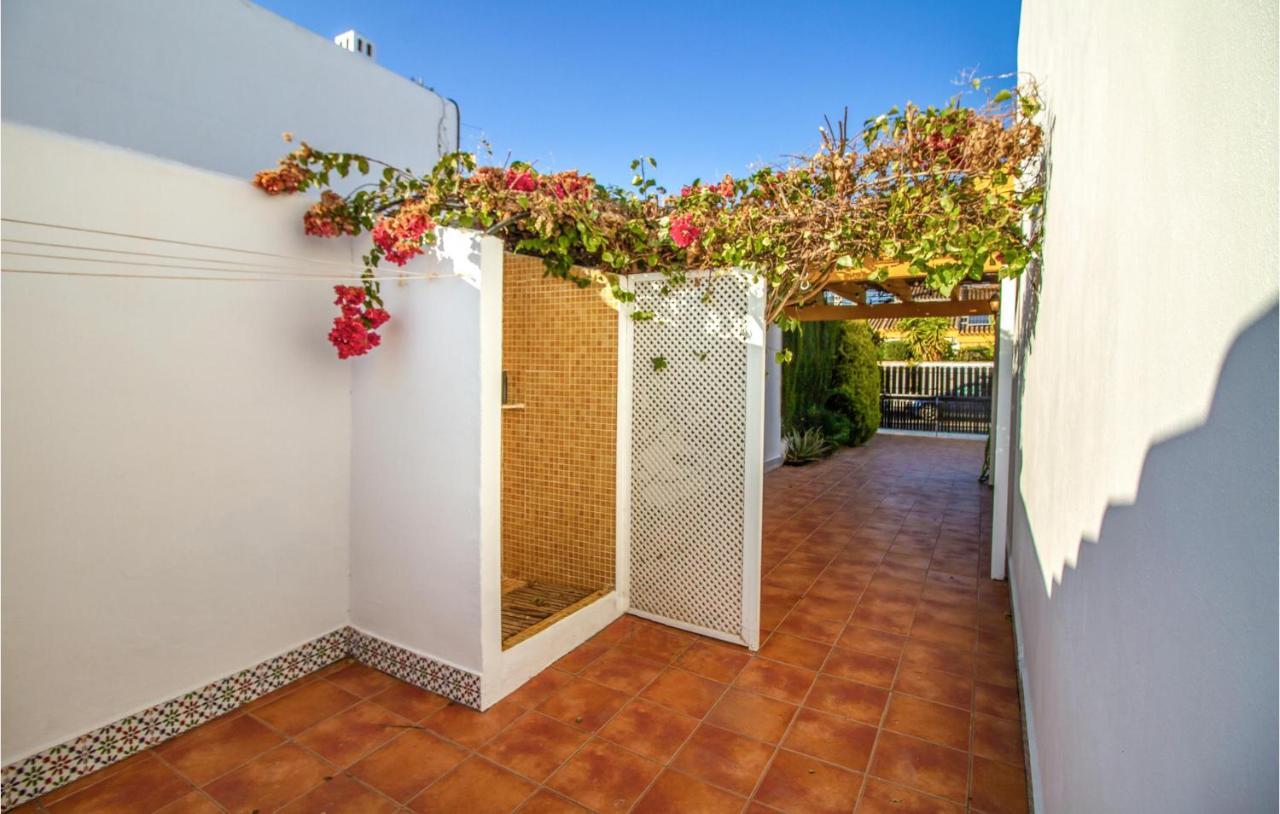 4 Bedroom Cozy Home In Pilar De La Horadada Exteriér fotografie