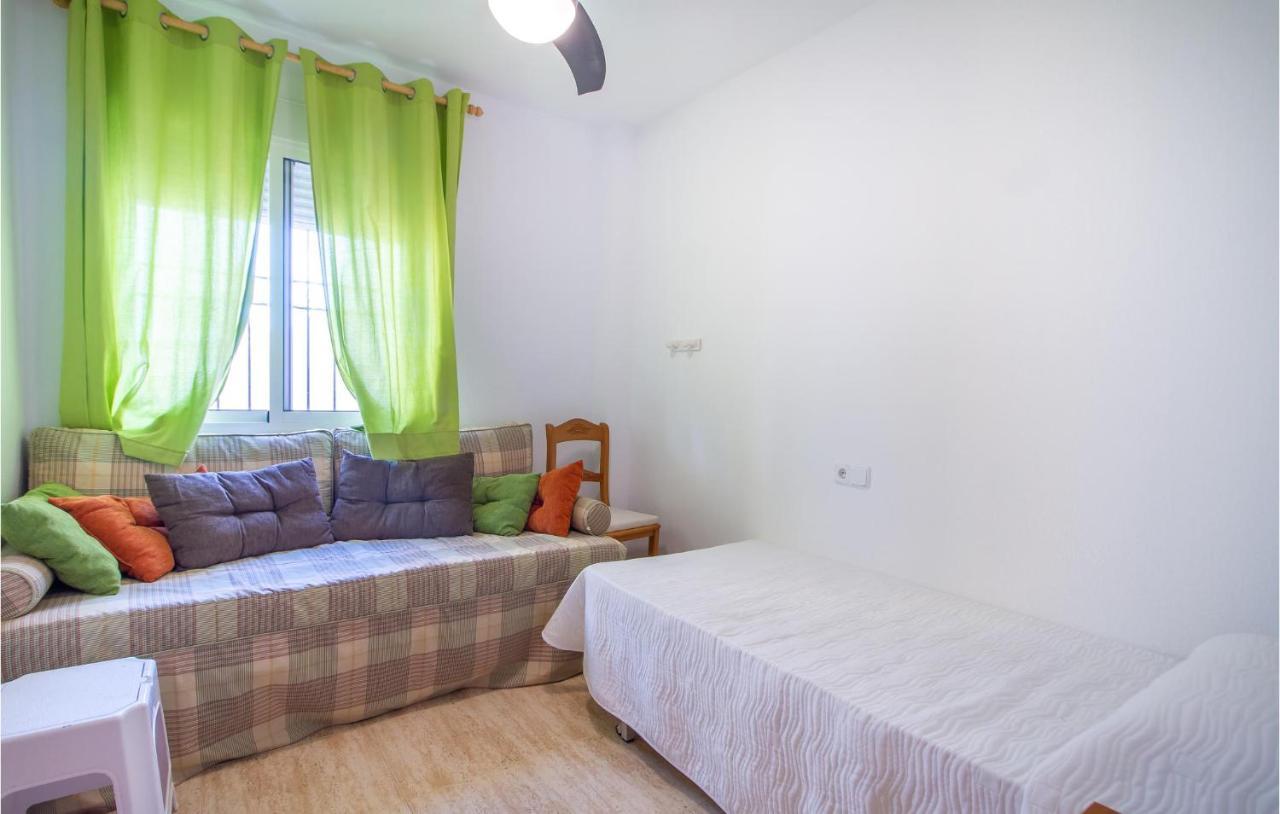 4 Bedroom Cozy Home In Pilar De La Horadada Exteriér fotografie